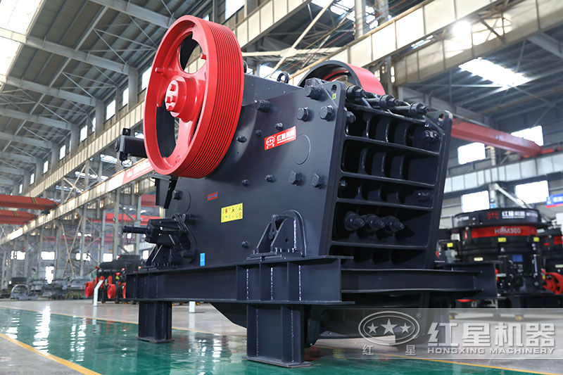 打鵝卵石用什么破碎機？全套設備多少錢一套